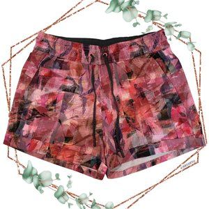 Lululemon Spring break away short sun dazed multi